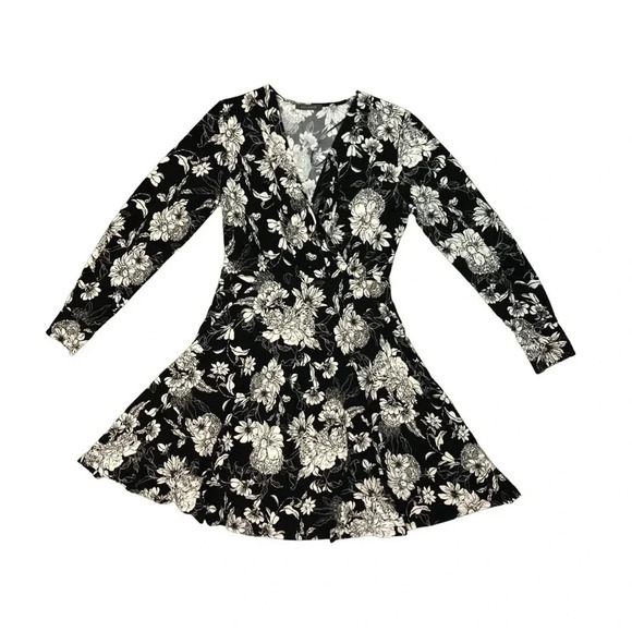 Suzy Shier Floral Dress Black & White M Gothic Witchy Vamp Whimsigoth Feminine - Picture 1 of 5